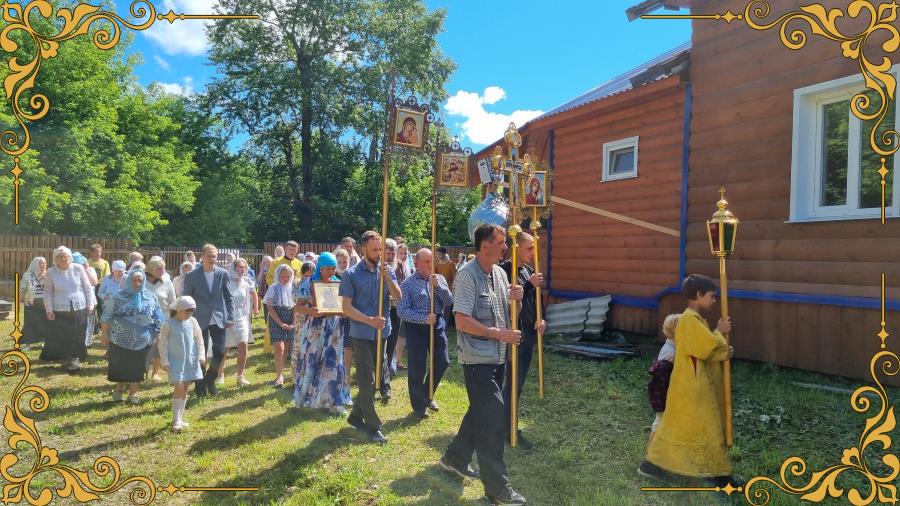 Свято-Казанский храм города Шарьи 7 Крестный ход в Казанском храме