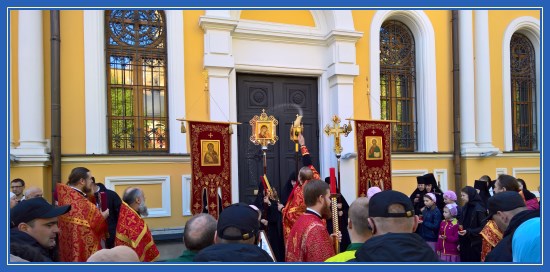 Пасхальный крестный ход