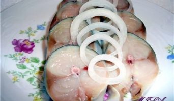 Пряная маринованная скумбрия. Рецепт
