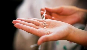 Как поступить с найденным крестом?