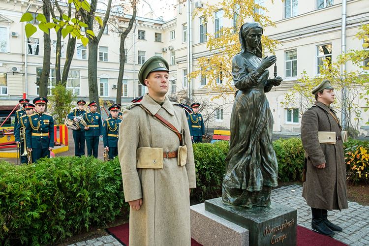 Памятник