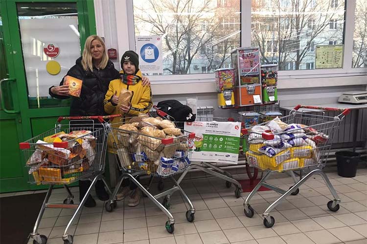 События недели. 16–22 декабря 18 Сбор продуктов. Доброе дело