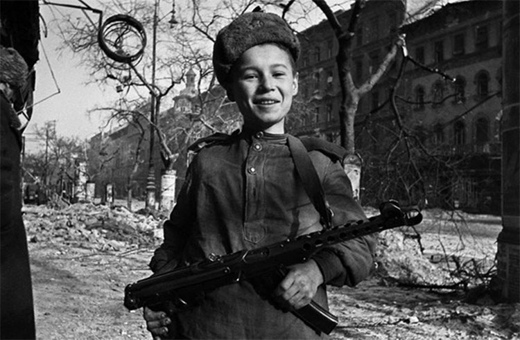Маленький танкист. Сын полка
