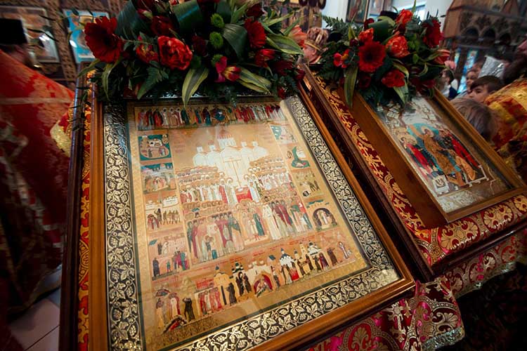 Икона новомучеников и исповедников Российских в храме