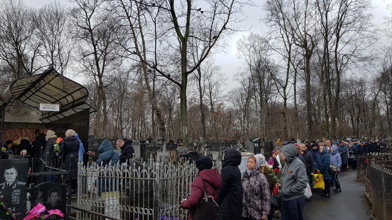Праздничная поездка к св. Матроне на 8 марта! 4 Очередь к могилке святой Матроны