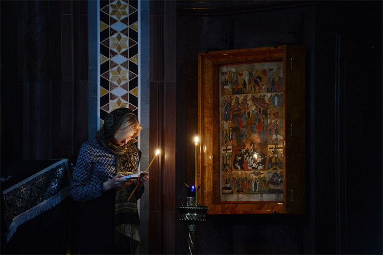 Молитва в храме