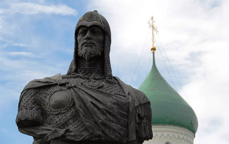 Памятник благоверному князю Александру Невскому