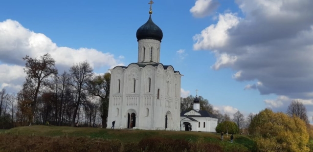 10. tserkov pokrova na nerli 1024x498