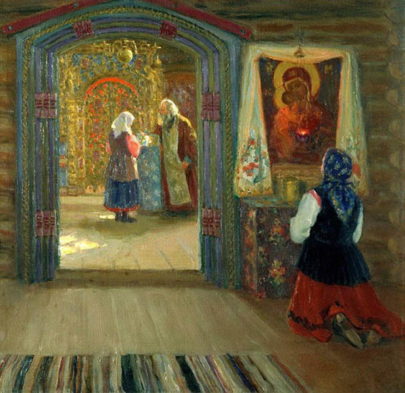 Молится на коленях в церкви