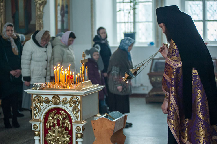 Поминовение усопших в родительскую субботу