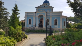 29. Владимирский храм, где почивают мощи Оптинских старцев 29. Vladimirskiy hram gde pochivayut moschi Optinskih startsev