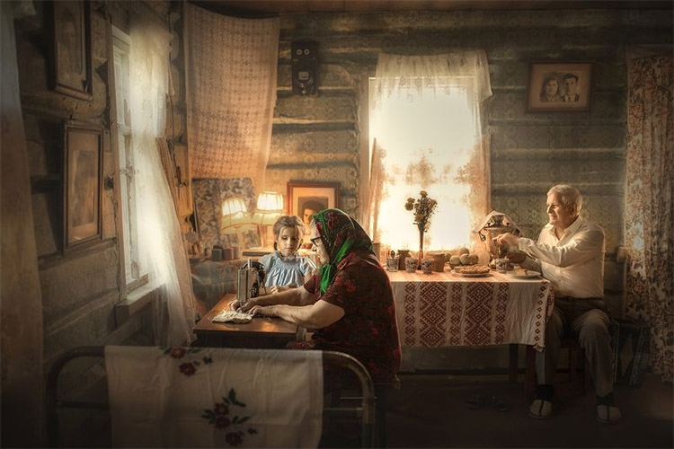 Внучка с дедушкой и бабушкой
