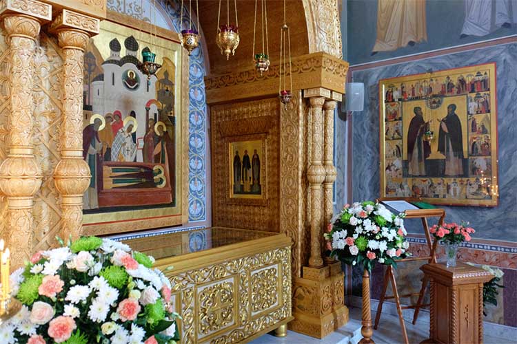 Мощи преподобных Кирилла и Марии Радонежских