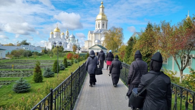 Святая Канавка на праздник Покрова Божией Матери
