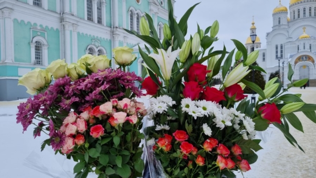 01. tsvety prp. serafimu i presvyatoy bogoroditse