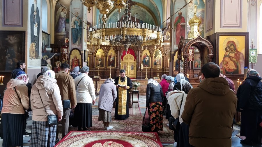  Молебен в соборе РДМ