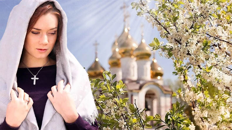Женщина на фоне храма