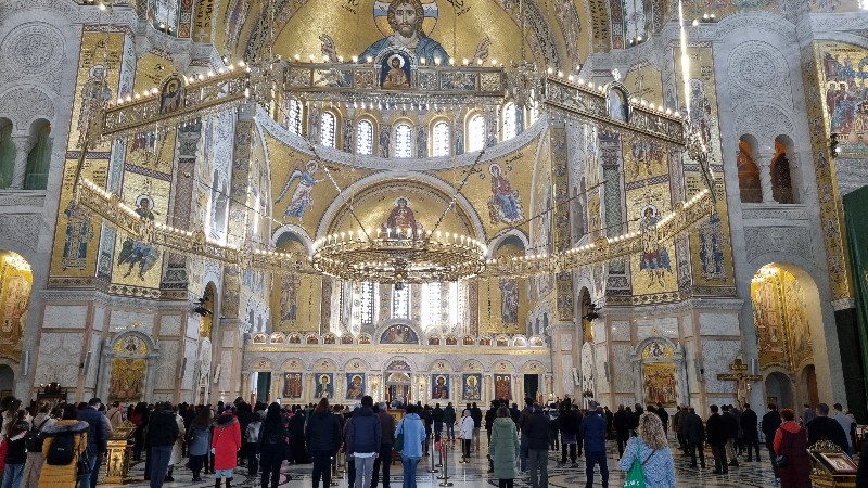 2-й день в Сербии - Сретение Господне 🙏 4 Молящийся Сербский народ